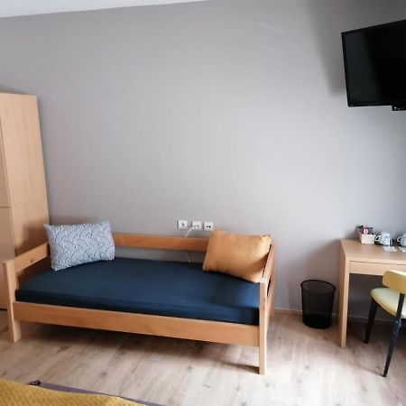 Mon Accommodation Free Parking Ni Eksteriør billede