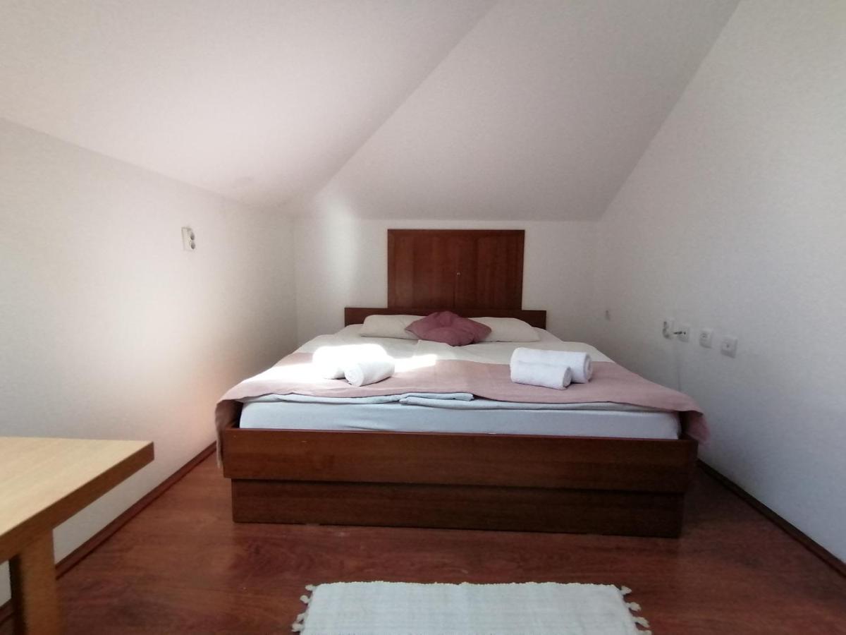 Mon Accommodation Free Parking Ni Eksteriør billede