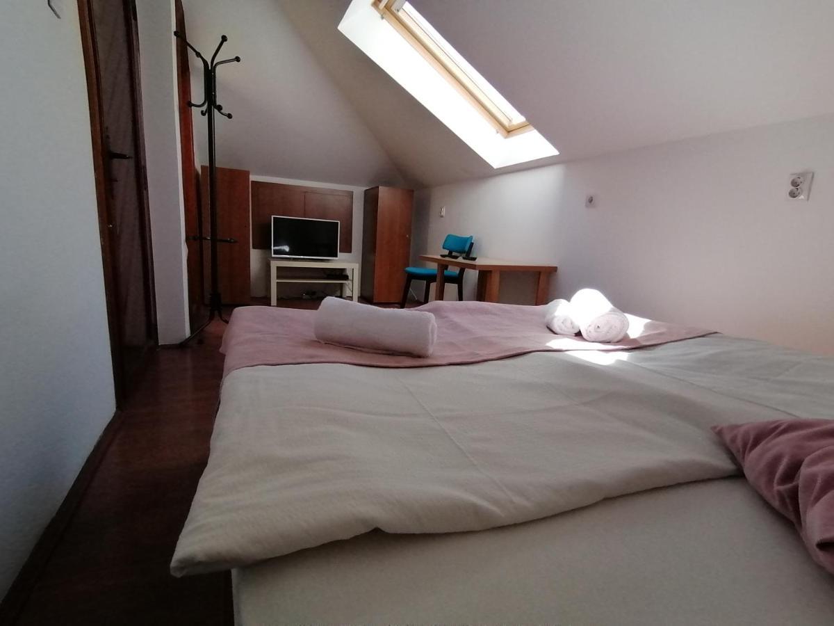 Mon Accommodation Free Parking Ni Eksteriør billede