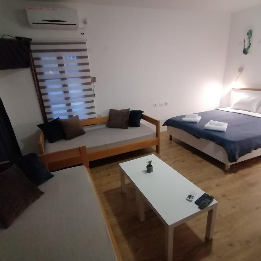 Mon Accommodation Free Parking Ni Eksteriør billede